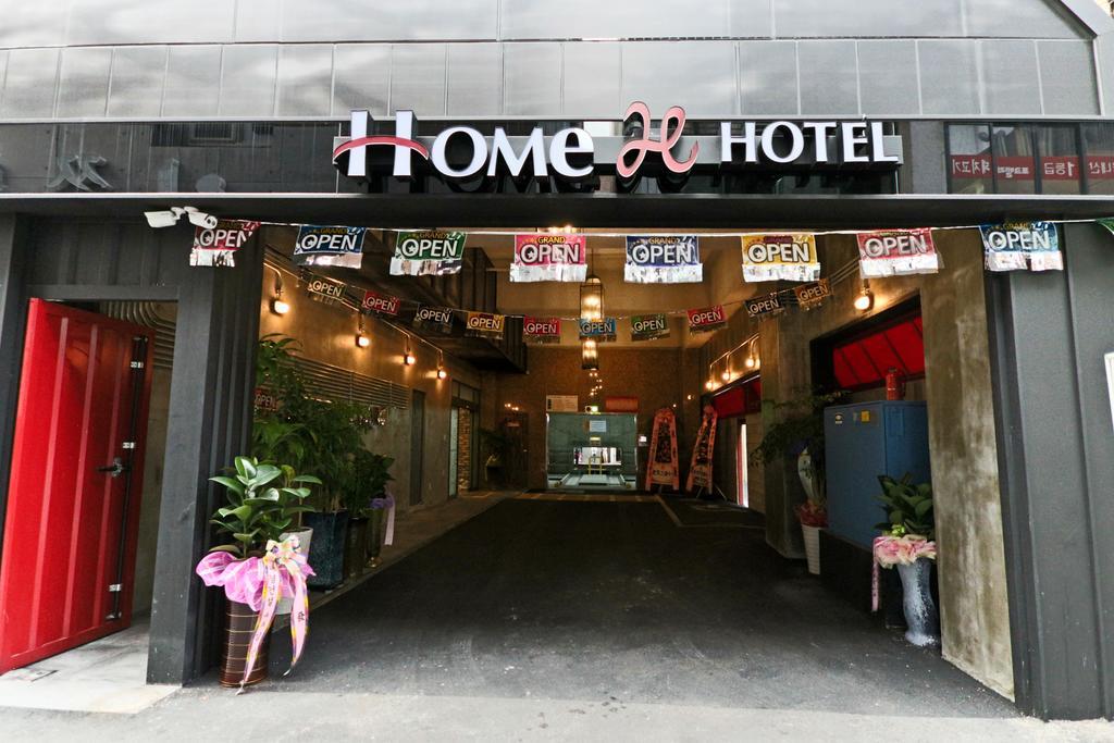 Hotel Home Busan Bagian luar foto