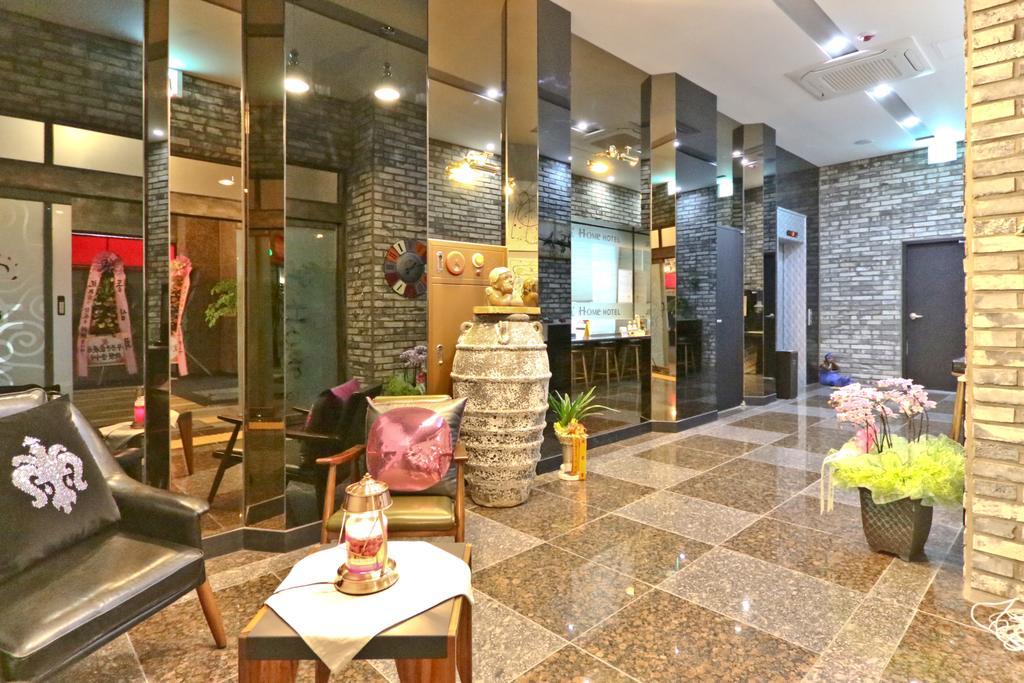Hotel Home Busan Bagian luar foto