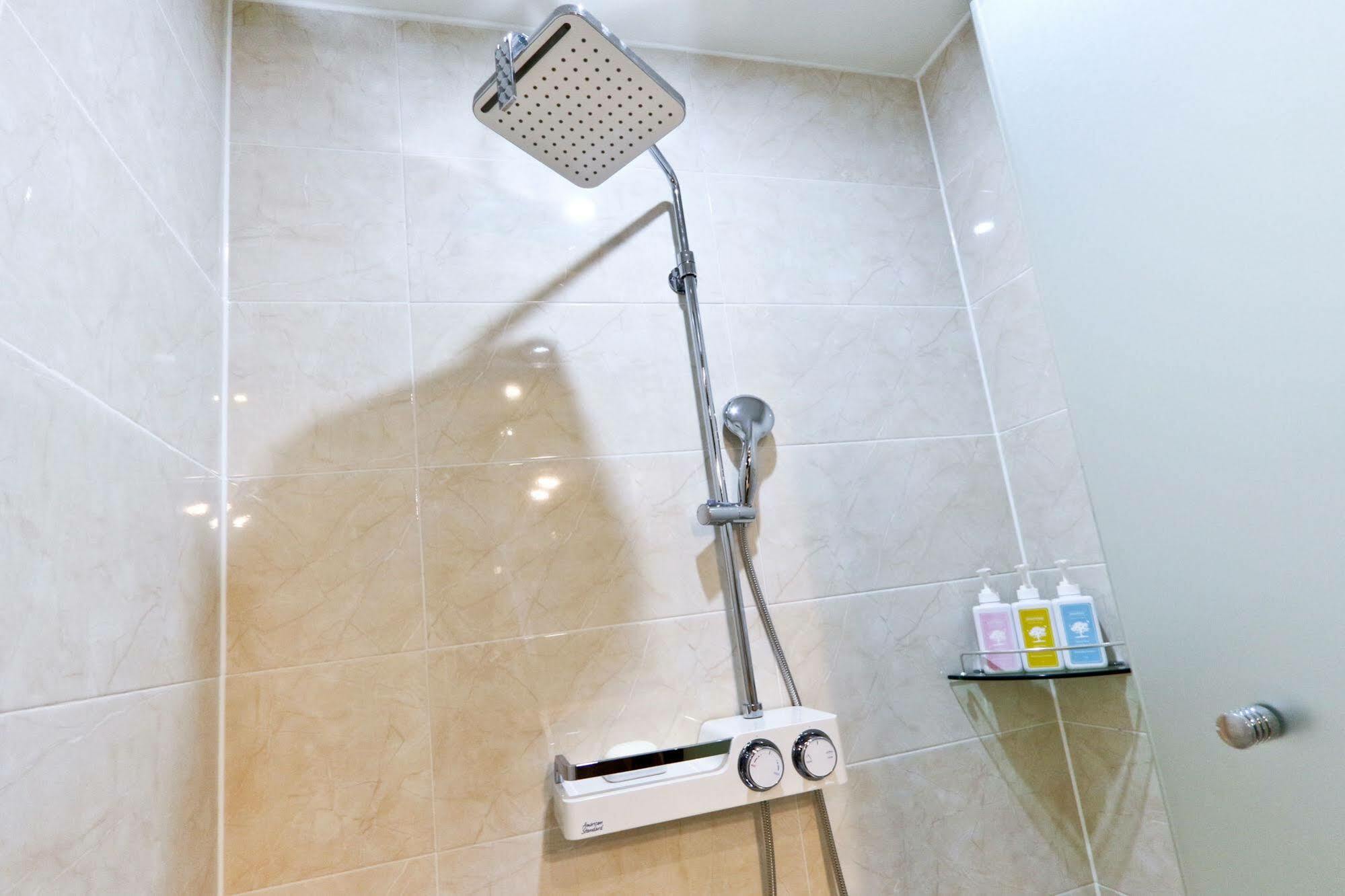Hotel Home Busan Bagian luar foto